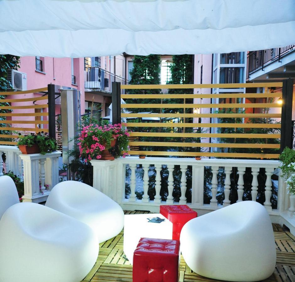 Hh Hermoso Housing *